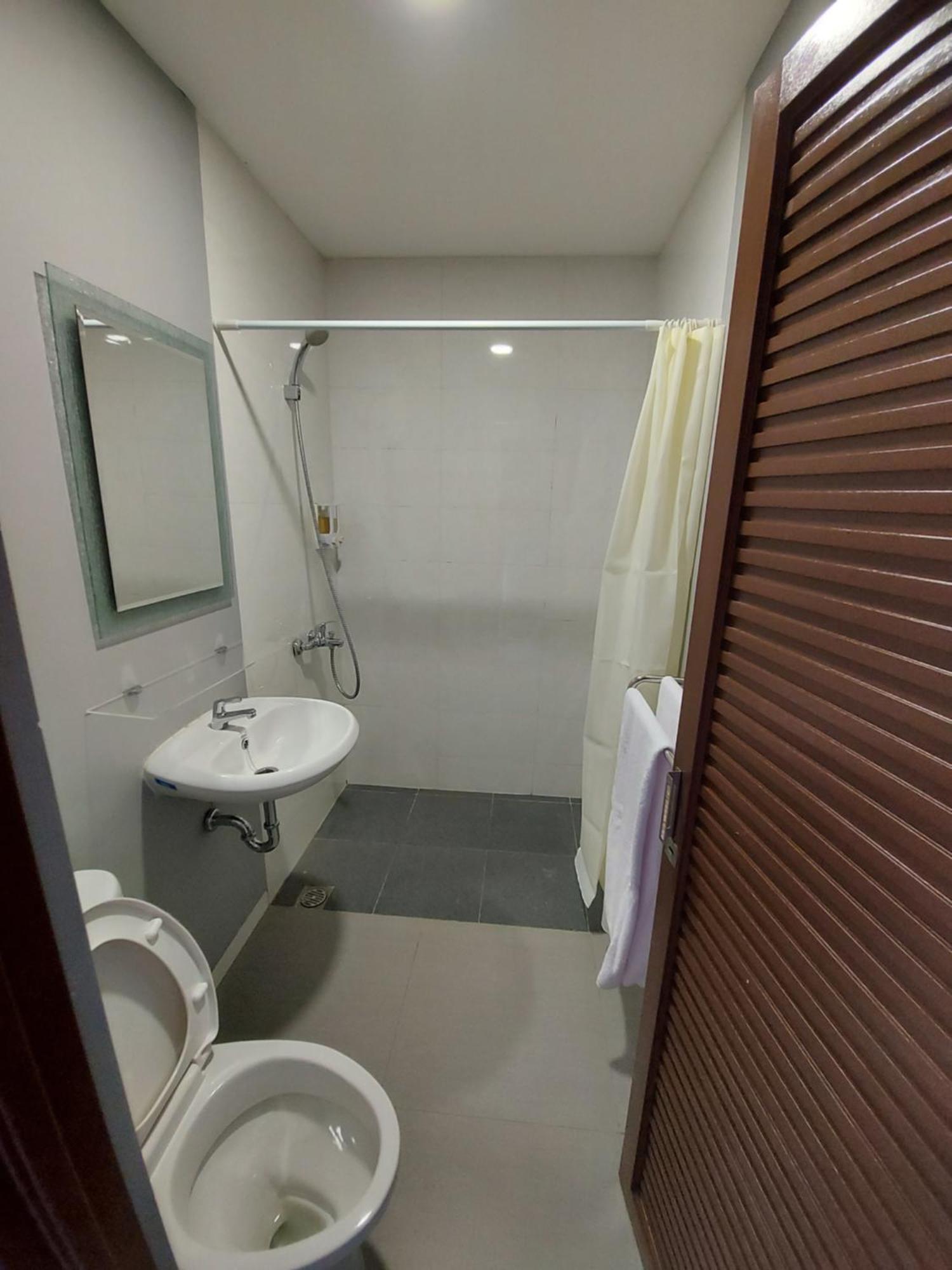 Yellow Guest House Uluwatu Exterior foto